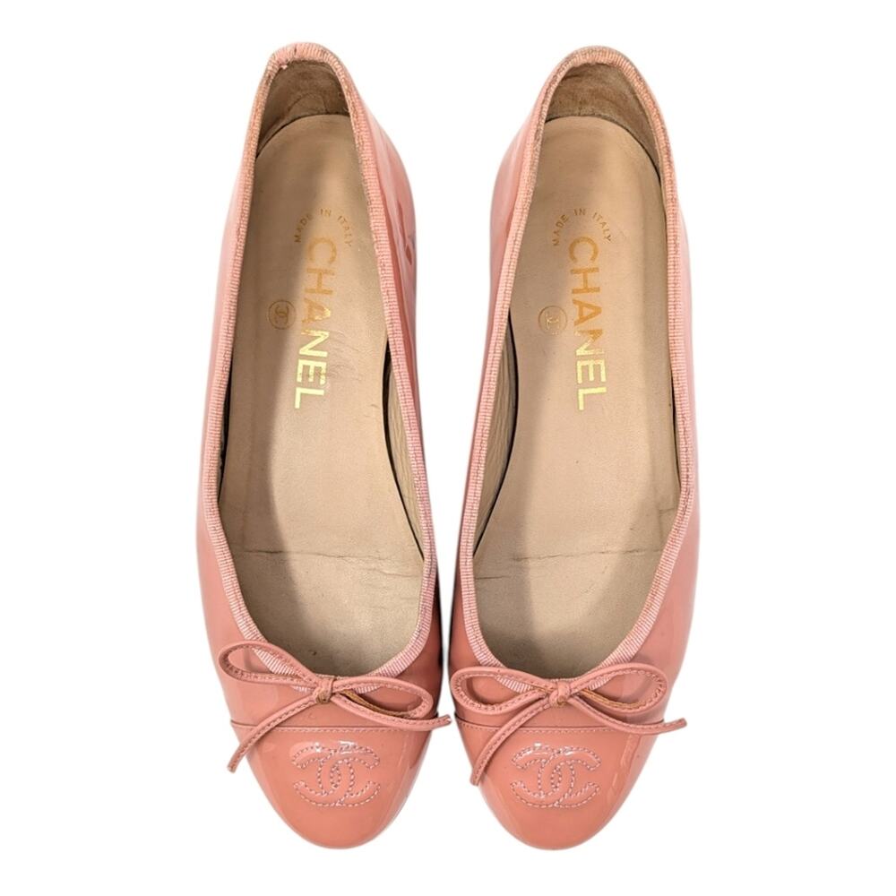 Chanel Ballet Flats Ballerinas CC Logo Cap Toe Nude Pink Patent 36.5 | 6